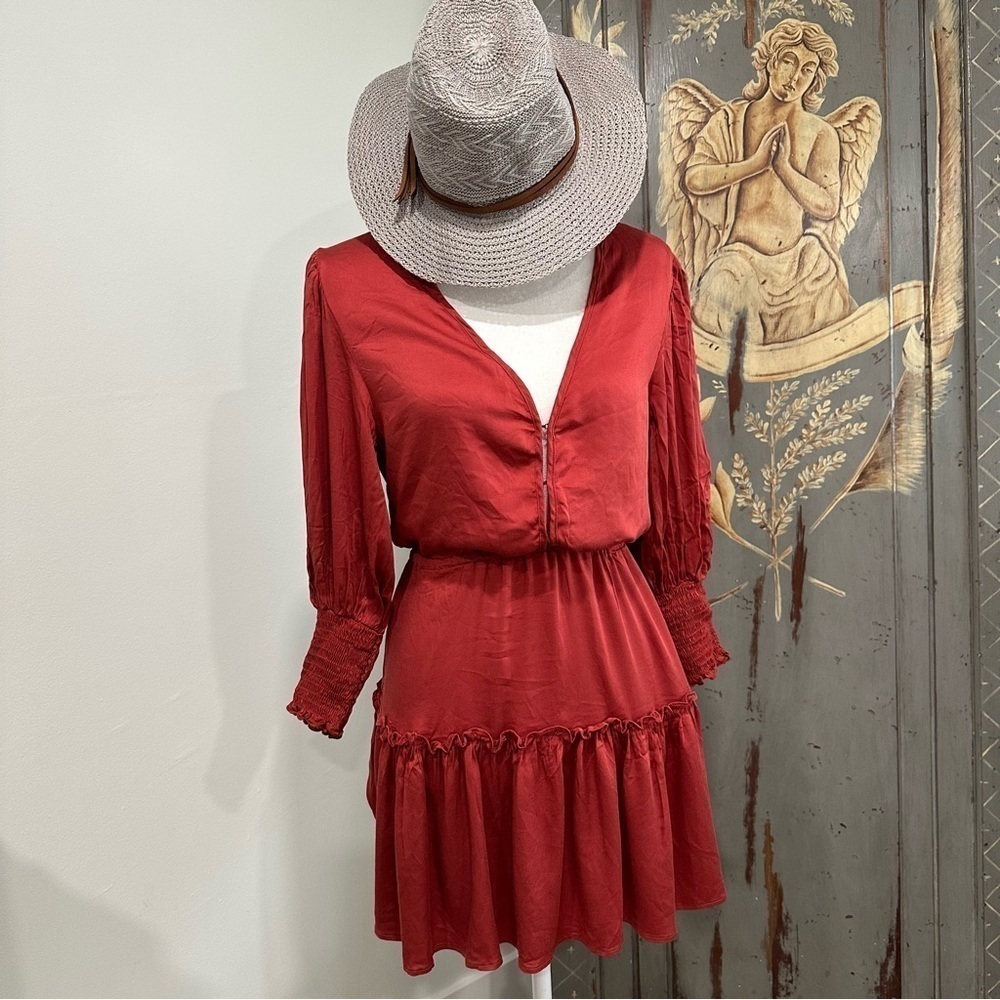 NEW WITH TAGS Shore Marseille Smocked Sleeve Dress Sienna Size Small